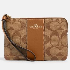 NWT Coach Corner Zip Wristlet Sig Canvas Lthr Wallet Lt Khaki/Saddle Gold Stripe